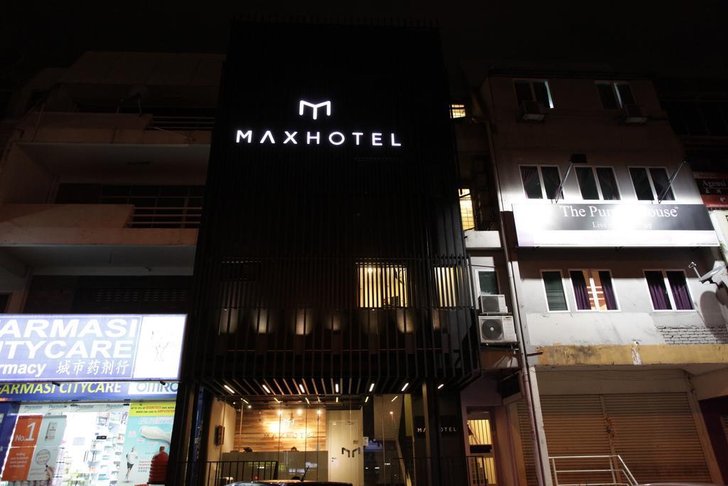 Max Hotel Subang Jaya Kültér fotó