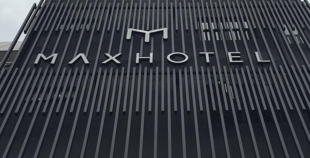 Max Hotel Subang Jaya Kültér fotó